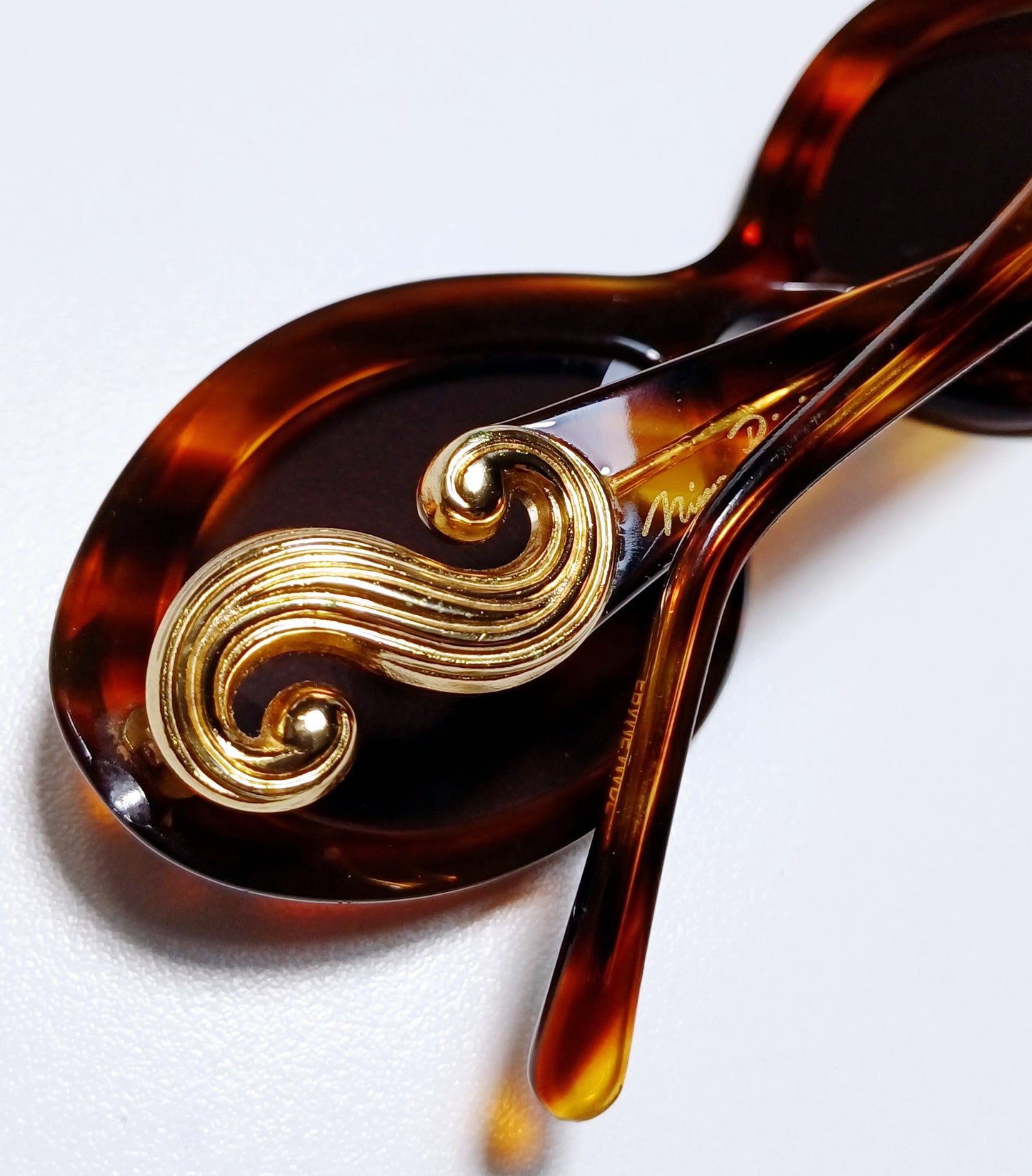 1990's NINA RICCI sunglasses made in France Mod. NR 3059 fashion Eyewear