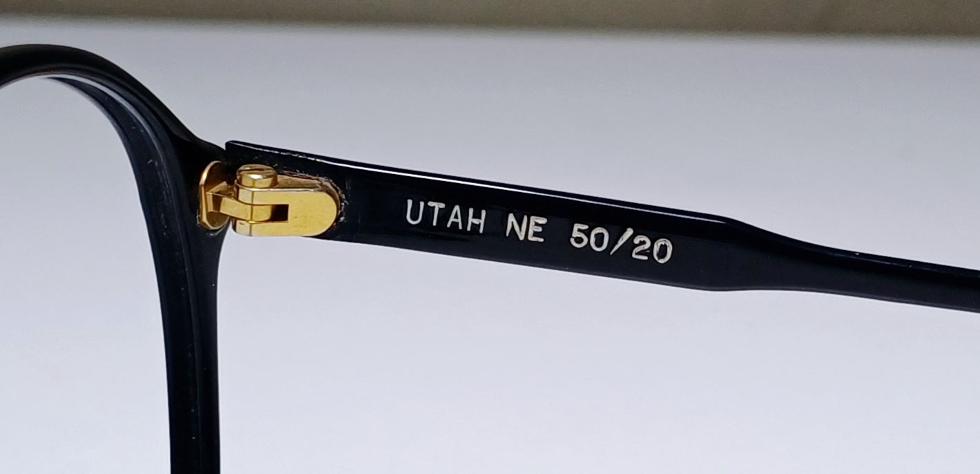 1980's UGO DALESSIO frame made in Italy panto Eyewear col. piano black
