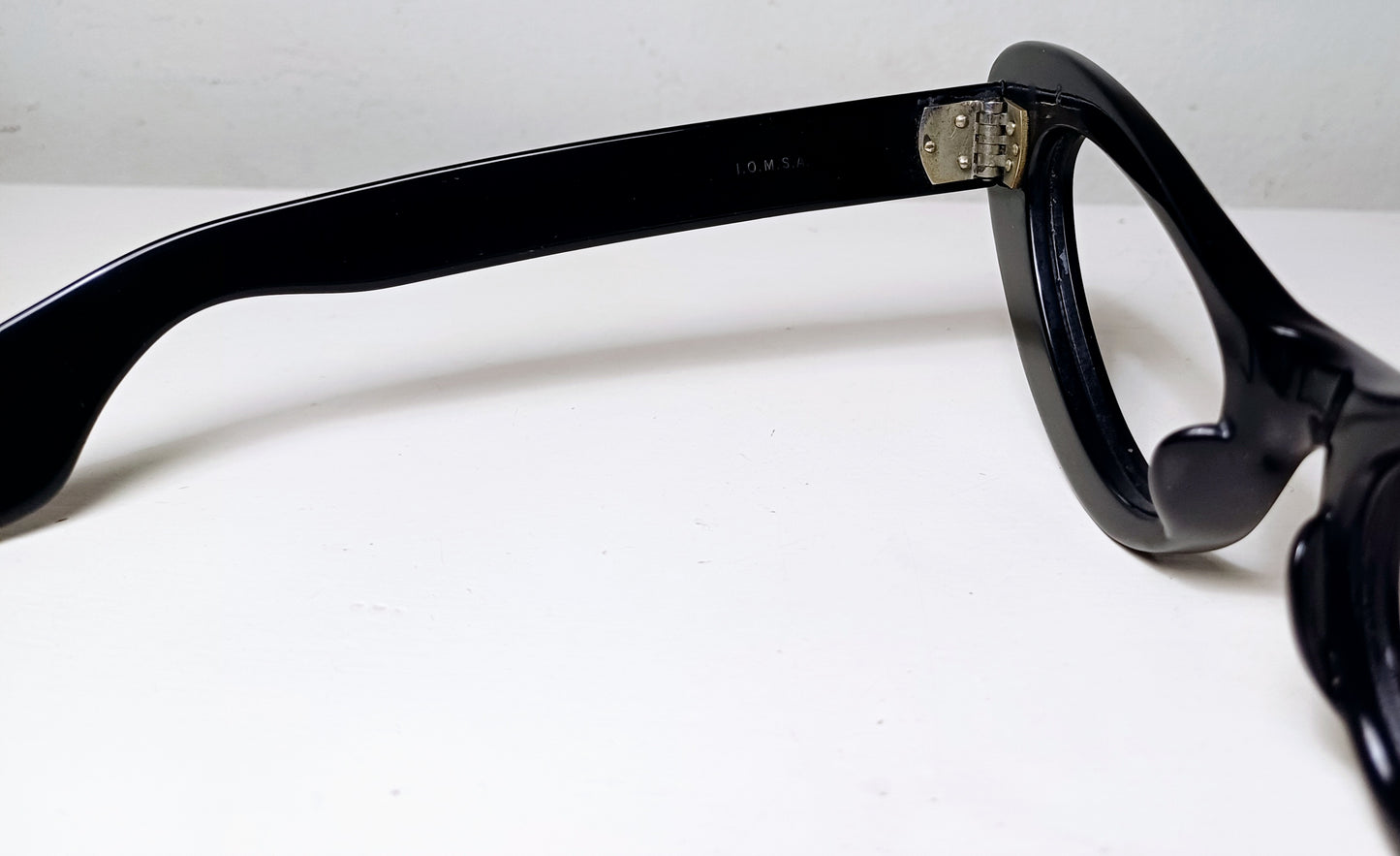 1950's IOMSA made in Mexico model CAT EYE solid frame color piano black