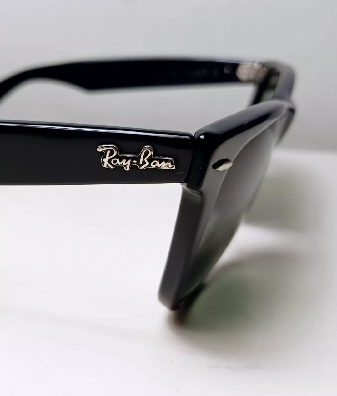 1980's RAYBAN B&L USA model Wayfarer II Acetato Black Don Johnson