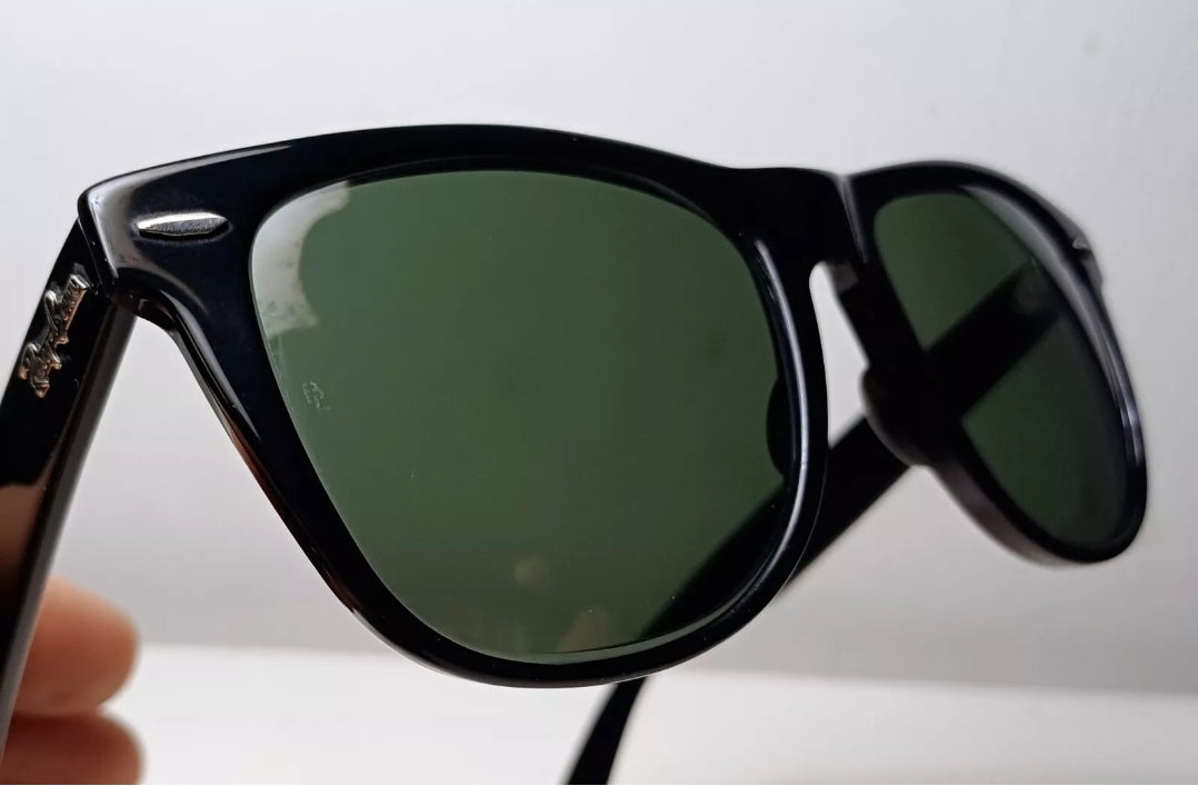 1980's RAYBAN B&L USA model Wayfarer II Acetato Black Don Johnson