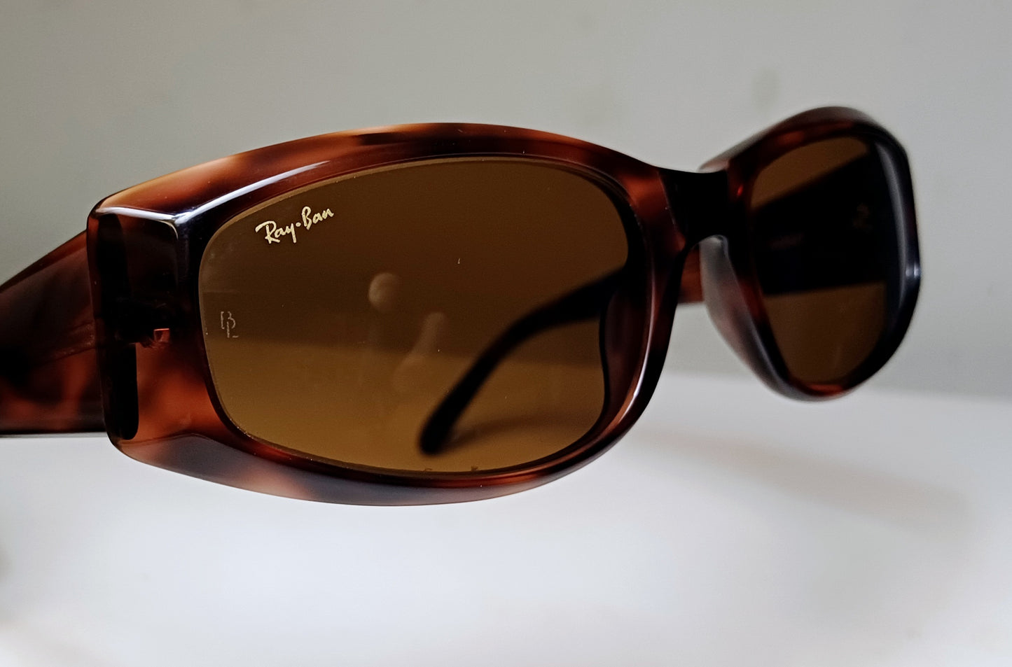 1990's RAYBAN sunglasses B&L USA Model Rituals  W2527