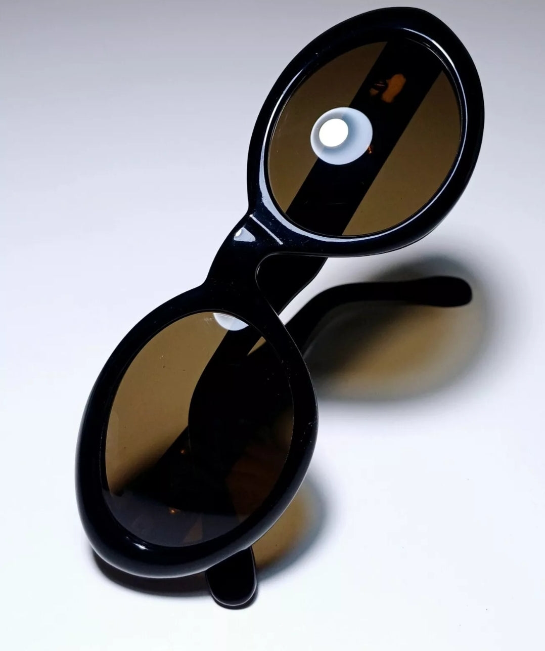 1980s UGO DALESSIO made in Italy model Jamaica cat eye oval