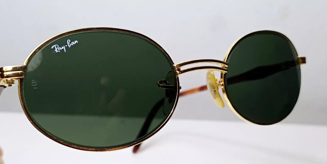 1980's RAYBAN B&L USA sunglasses model W2543 Rituals oval amulet